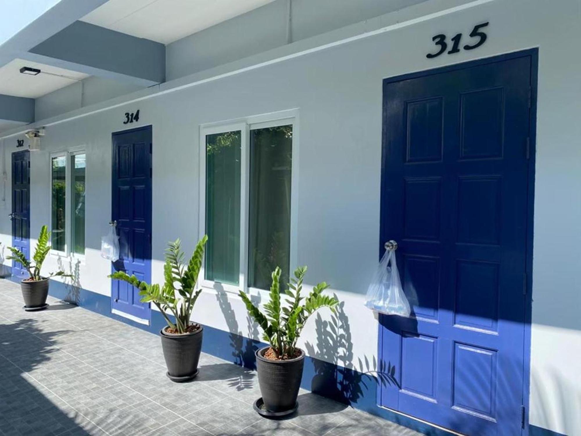 Baan Nuk Anong Hotell Chiang Rai Exteriör bild